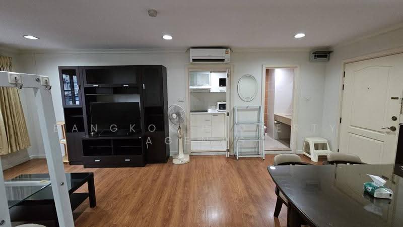 Lumpini Suite Sukhumvit 41, Bangkok, Soi Sukhumvit 41, Khlong Tan Nua, Watthana, Bangkok, 2 Bedrooms, 72 sqm, Condo For Rent, by BANGKOK PROPERTY AGENTS, 500615013 - DDproperty.com