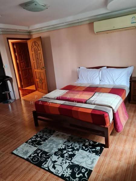 Omni Tower Sukhumvit Nana, Bangkok, 69 Sukhumvit 4 Alley, Khlong Toei, Bangkok, 2 Bedrooms, 100 sqm, Condo For Sale, by Pichamon Chawbantard, 500615210 - DDproperty.com