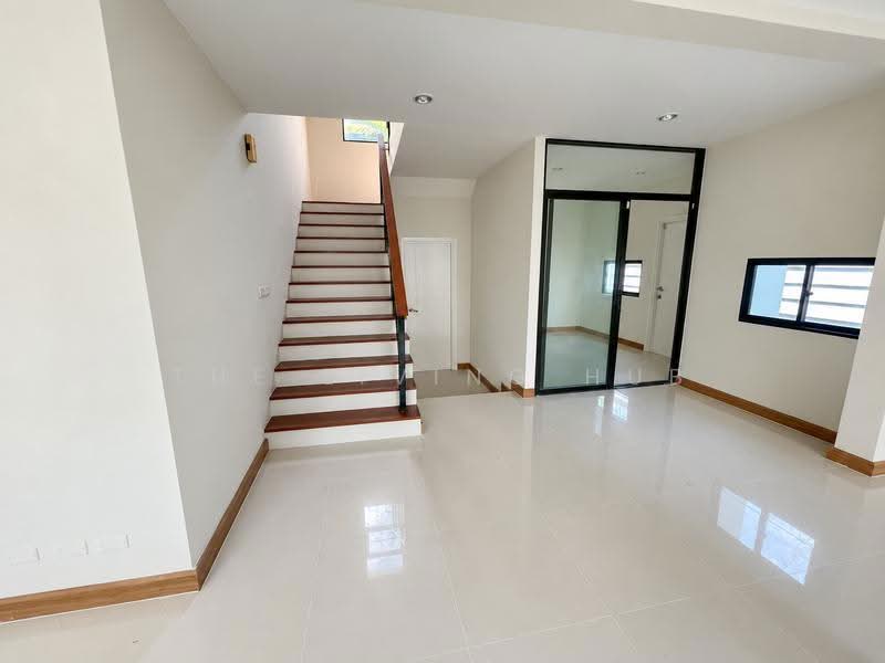 The Plant Bangkok-Pathumthani, Pathum Thani, ถนนกรุงเทพฯ-ปทุมธานี, Bang Kha Yaeng, Muang Pathum Thani, Pathum Thani, 3 Bedrooms, 116 sqm, Semi-Detached House (Twin House) For Sale, by THE LIVING HUB, 500615308 - DDproperty.com