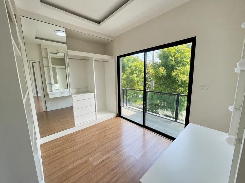 The Plant Bangkok-Pathumthani, Pathum Thani, ถนนกรุงเทพฯ-ปทุมธานี, Bang Kha Yaeng, Muang Pathum Thani, Pathum Thani, 3 Bedrooms, 116 sqm, Semi-Detached House (Twin House) For Sale, by THE LIVING HUB, 500615308 - DDproperty.com