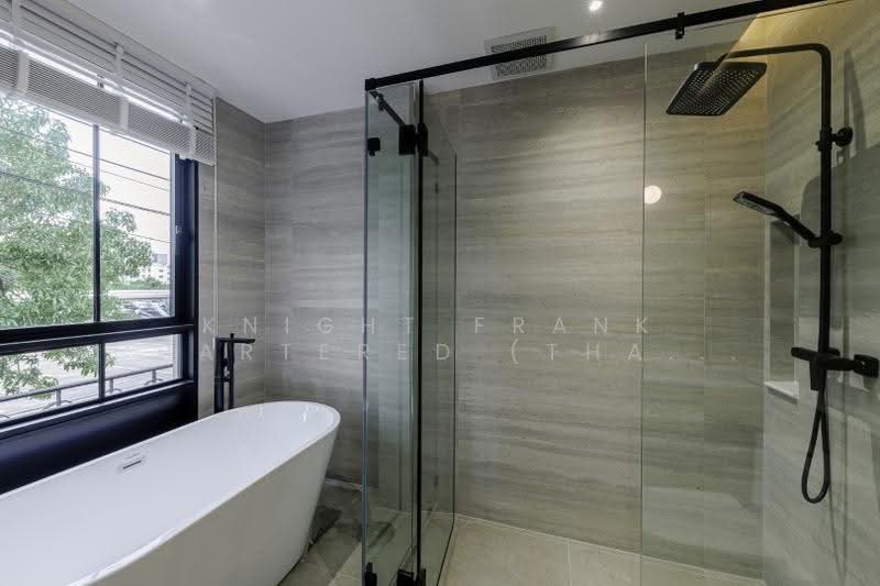 Townhouse in Pridi 42, Bangkok, Khlong Tan Nua, Watthana, Bangkok, 3 Bedrooms, 192 sqm, Townhouse For Sale, by Knight Frank Chartered (Thailand) Co.,Ltd, 500615320 - DDproperty.com