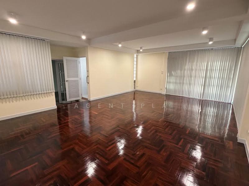 Detached house for rent in the Vibhavadi area – suitable for residence or home office; pets allowed, Bangkok, Lat Yao, Chatuchak, Bangkok, 5 Bedrooms, 550 sqm, Single Detached House For Rent, by Agent Pla, 500615605 - DDproperty.com