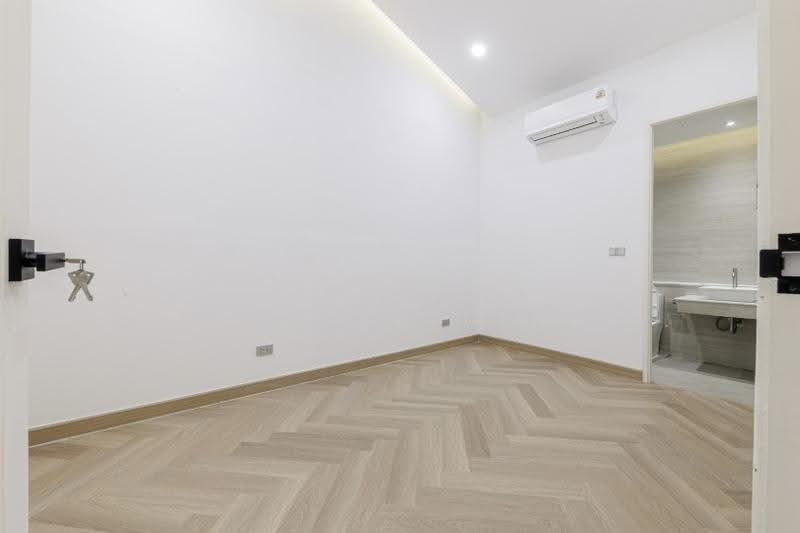 Townhouse in Pridi 42, Bangkok, Khlong Tan Nua, Watthana, Bangkok, 3 Bedrooms, 192 sqm, Townhouse For Sale, by Knight Frank Chartered (Thailand) Co.,Ltd, 500615649 - DDproperty.com