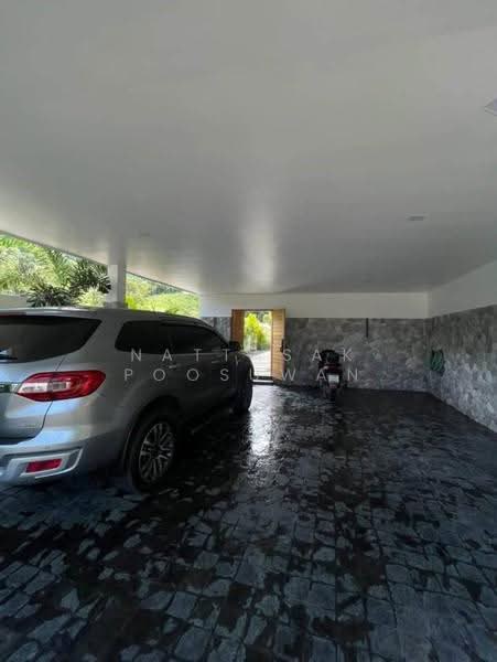 5-BR House, Surat Thani, Maret, Ko Samui, Surat Thani, 5 Bedrooms, 530 sqm, Single Detached House For Sale, by Nattasak Poosuwan, 500615737 - DDproperty.com