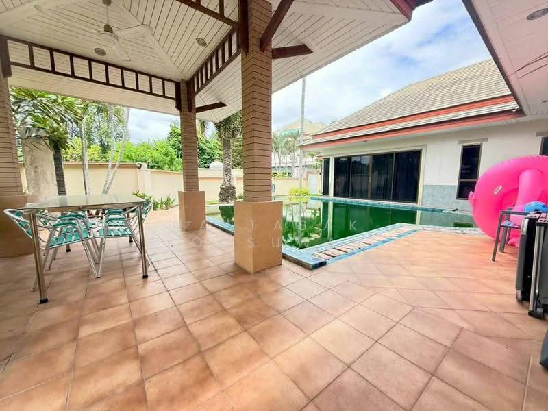 Baan Dusit Pattaya Lake : บ้านดุสิต พัทยา เลค, ชลบุรี, ถนนทางเข้า, ห้วยใหญ่, บางละมุง, ชลบุรี, 233 ตร.ม., วิลล่า ขาย, โดย Nattasak Poosuwan, 500615747 - DDproperty.com