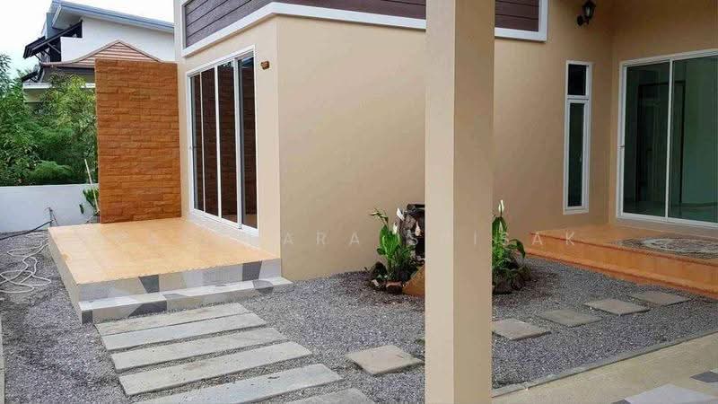 3-BR House, Prachuap Khiri Khan, Nong Kae, Hua Hin, Prachuap Khiri Khan, 3 Bedrooms, 145 sqm, Single Detached House For Sale, by Patchara Srisak, 500615810 - DDproperty.com