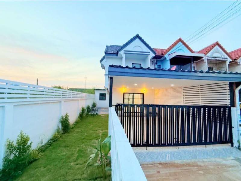 3-BR Townhouse, Chon Buri (Pattaya), Nong Pru, Bang Lamung (Pattaya), Chon Buri (Pattaya), 3 Bedrooms, 147 sqm, Townhouse For Sale, by Patchara Srisak, 500615865 - DDproperty.com