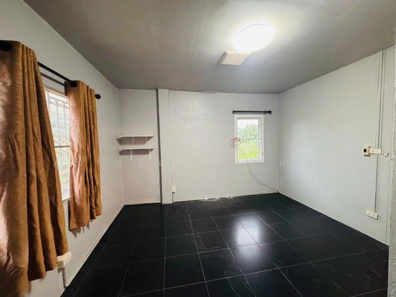 Baan Pornpaisan, Nonthaburi, ติวานนท์, Bang Phut, Pak Kret, Nonthaburi, 2 Bedrooms, 104 sqm, Townhouse For Sale, by คุณ สุภิญญา ( หญิง ), 500615868 - DDproperty.com