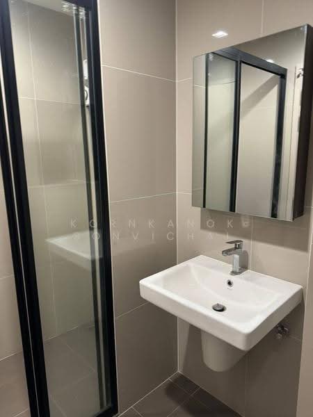 The Base Phetchaburi-Thonglor, Bangkok, Phetchaburi Rd, Bang Kapi, Huai Khwang, Bangkok, 1 Bedroom, 30 sqm, Condo For Rent, by Kornkanok Sonvichai, 500615877 - DDproperty.com