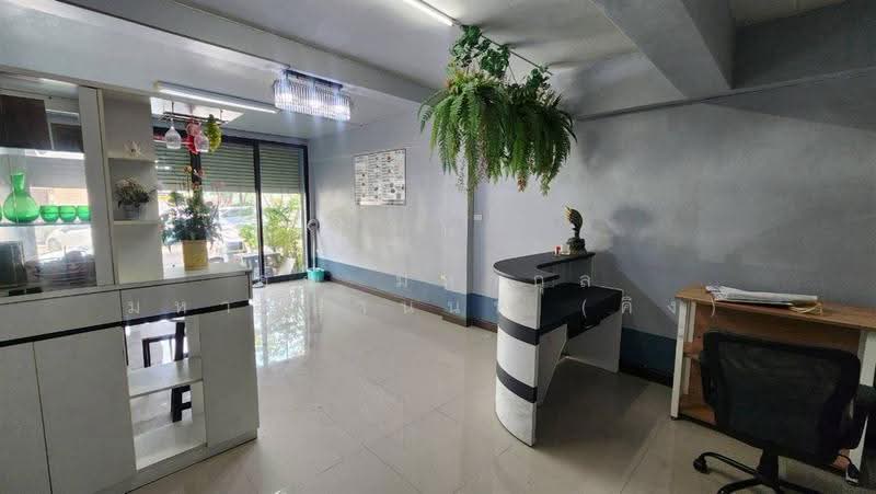 สาย 4 สแควร์ (Sai 4 Square), Nakhon Pathom, ถนนพุทธมณฑลสาย4, Krathum Lom, Sam Phran, Nakhon Pathom, , 200 sqm, Shophouse For Sale, by คุณ มหากุล มหาปิยานนท์ (คิง), 500615881 - DDproperty.com