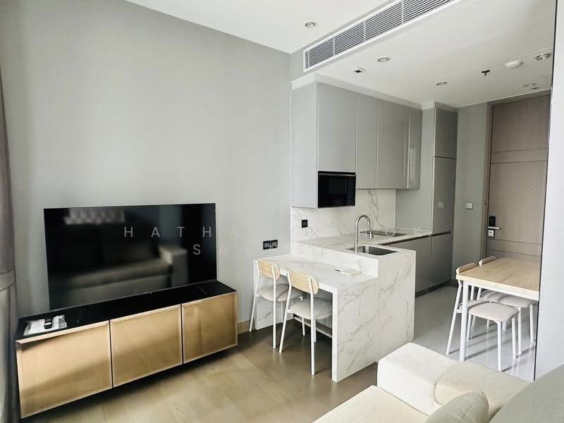 The Esse at Singha Complex, Bangkok, 1788 New Petchaburi Rd, Khlongtoei Nua, Watthana, Bangkok, 1 Bedroom, 35 sqm, Condo For Rent, by Hathaichanok Saenset, 500615896 - DDproperty.com