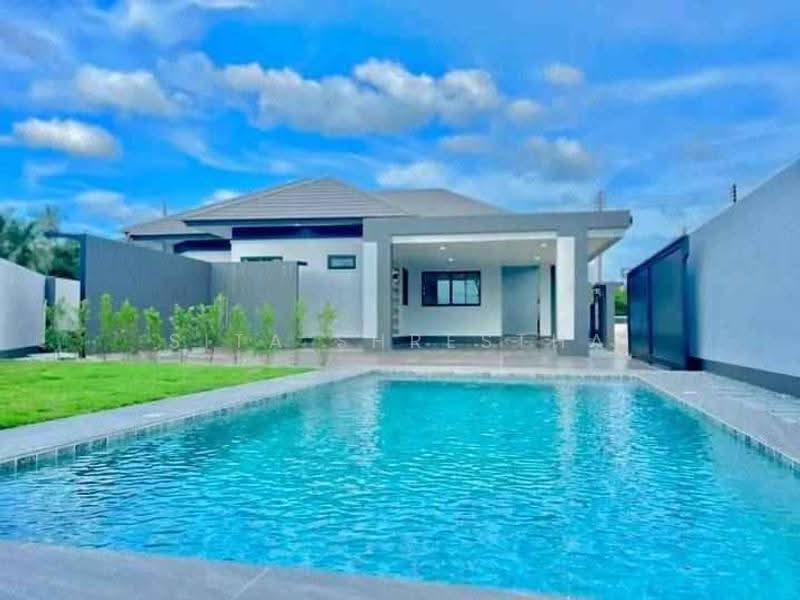 3-BR House, Chon Buri (Pattaya), Poong, Bang Lamung (Pattaya), Chon Buri (Pattaya), 3 Bedrooms, 204 sqm, Single Detached House For Sale, by Sita Shrestha, 500616001 - DDproperty.com
