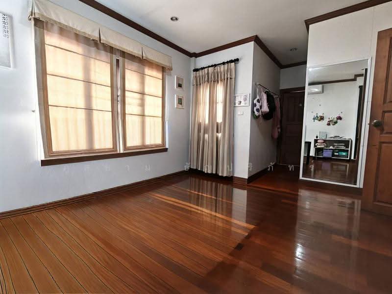 House for sale: Nak Niwat 37 Road, Yaek 1-8, Lat Phrao Subdistrict, Lat Phrao District, Bangkok., Bangkok, นาคนิวาส, Lat Phrao, Bangkok, 3 Bedrooms, 190 sqm, Single Detached House For Sale, by ภูสยาม ธัญปริภัทร์, 500616010 - DDproperty.com