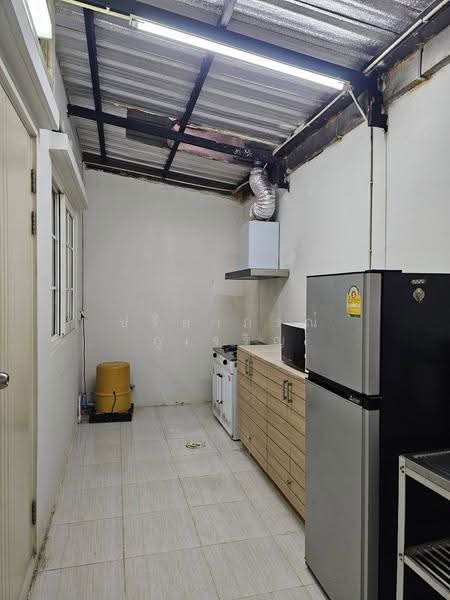 Golden Town Onnut-Pattanakarn, Bangkok, 199 Soi On Nut 65 Yeak 14, Prawet, Bangkok, 4 Bedrooms, 135 sqm, Townhouse For Rent, by ปรียาภรณ์ ภู่เจริญ, 500616034 - DDproperty.com