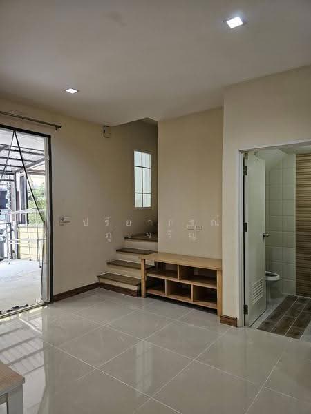 Golden Town Onnut-Pattanakarn, Bangkok, 199 Soi On Nut 65 Yeak 14, Prawet, Bangkok, 4 Bedrooms, 135 sqm, Townhouse For Rent, by ปรียาภรณ์ ภู่เจริญ, 500616034 - DDproperty.com