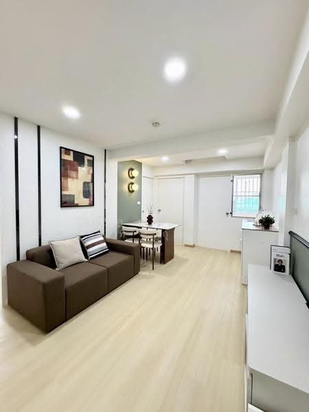 Century Park, Bangkok, 49 22 Vibhavadi-Rangsit Road, Jom Phon, Chatuchak, Bangkok, 2 Bedrooms, 48 sqm, Condo For Sale, by ณัฏฐพัชร ชโยทิตกุลเกียรติ, 500616089 - DDproperty.com