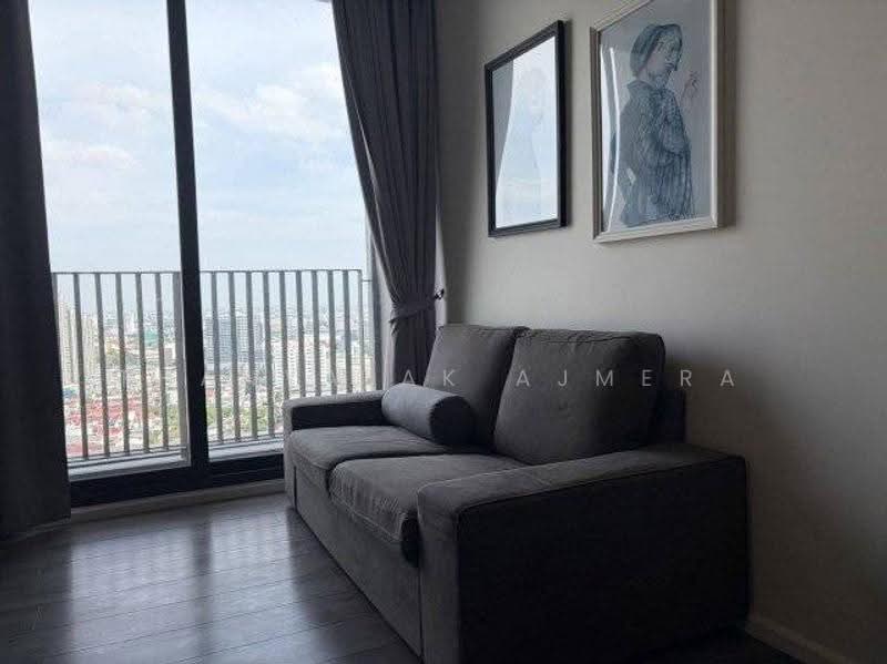 Whizdom Essence, Bangkok, 5 Piyabutr 1 Alley, Bang Chak, Phra Khanong, Bangkok, 1 Bedroom, 34 sqm, Condo For Rent, by Thanyalak Ajmera, 500616178 - DDproperty.com