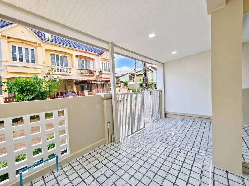 Budsarin Wongwaen-Rattanathibet, Nonthaburi, Ban Kluai-Sai Noi Road, Phimonrat, Bang Bua Thong, Nonthaburi, 4 Bedrooms, 110 sqm, Townhouse For Sale, by บุษบากร (เจี๊ยบ), 500616420 - DDproperty.com