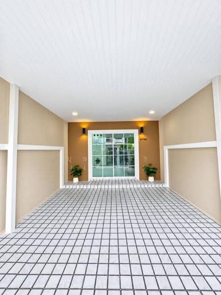 Ban Rom Ngao Mai, Nonthaburi, Soi Ban Rom Ngao Mai, Bang Khu Rat, Bang Bua Thong, Nonthaburi, 2 Bedrooms, 100 sqm, Townhouse For Sale, by บุษบากร (เจี๊ยบ), 500616475 - DDproperty.com