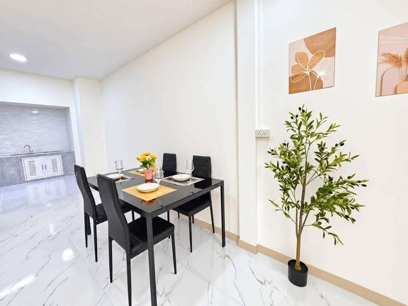 Ban Rom Ngao Mai, Nonthaburi, Soi Ban Rom Ngao Mai, Bang Khu Rat, Bang Bua Thong, Nonthaburi, 2 Bedrooms, 100 sqm, Townhouse For Sale, by บุษบากร (เจี๊ยบ), 500616475 - DDproperty.com
