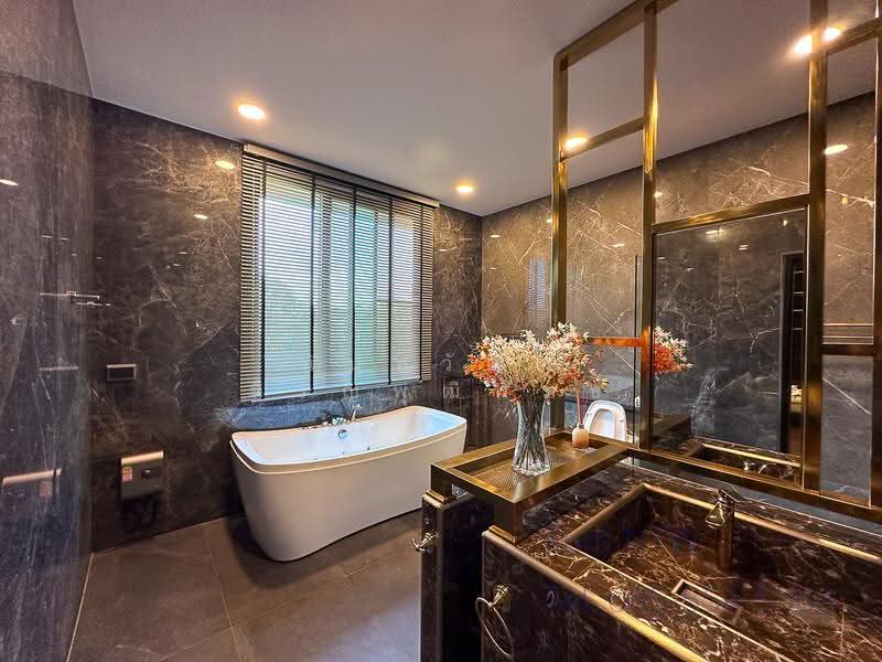 5 Bed Modern Tropical House in Nam Phrae Hang Dong for Rent or Sale, Chiang Mai, Nam Phare, Hang Dong, Chiang Mai, 5 Bedrooms, 888 sqm, Single Detached House For Rent, by Nunthawat Hiranputtipat, 500616521 - DDproperty.com