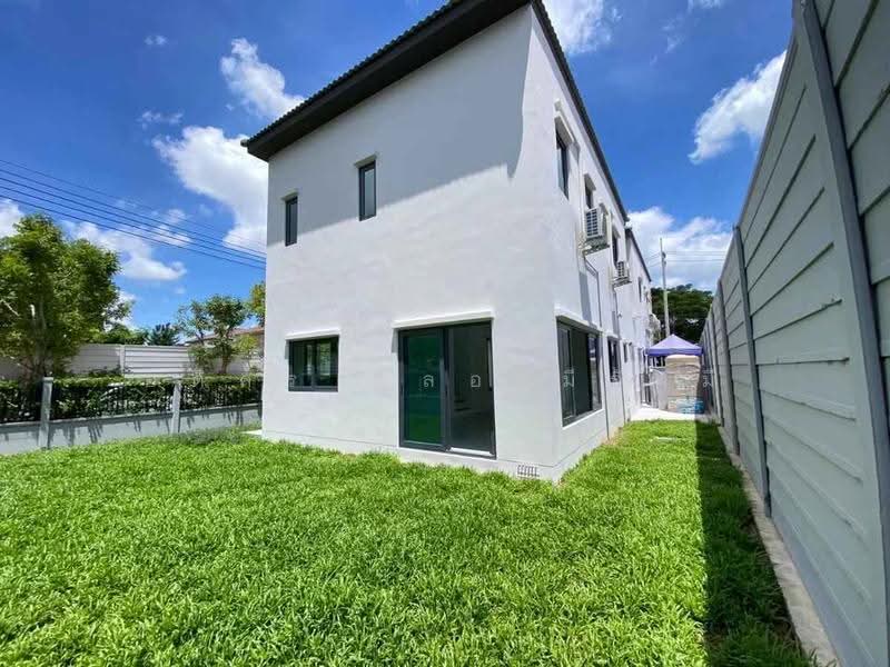 Baan Klang Muang The Edition Rama 9-Phatthanakan 2, Bangkok, Prawet, Bangkok, 3 Bedrooms, 161 sqm, Townhouse For Rent, by Adisorn Ploymeerassamee, 500616529 - DDproperty.com