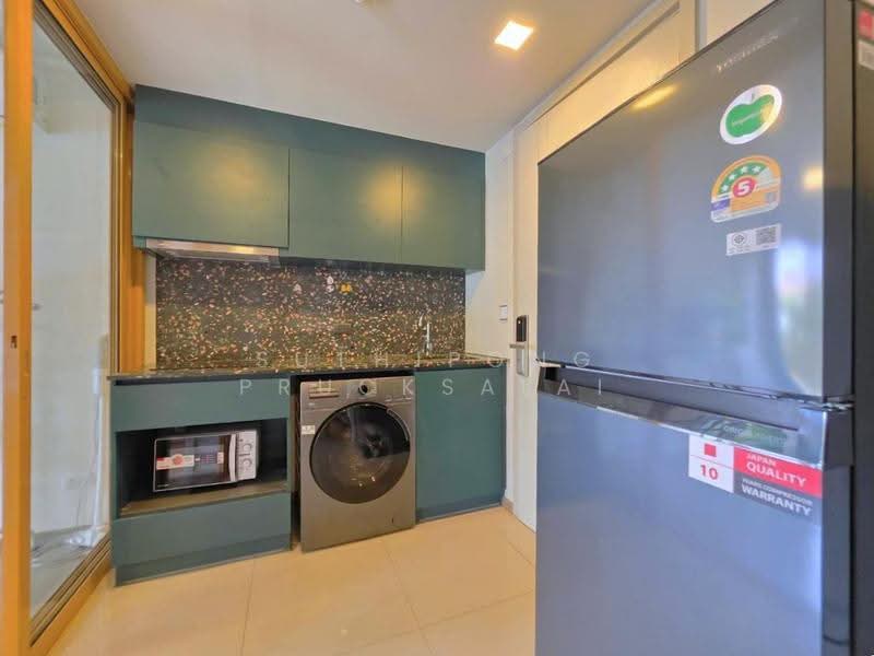The Base Sukhumvit 50, Bangkok, Soi Roem Charoen 1, Sukhumvit 50 Road, Phra Kanong, Khlong Toei, Bangkok, 1 Bedroom, 32 sqm, Condo For Rent, by Suthipong Prucksalai, 500616531 - DDproperty.com