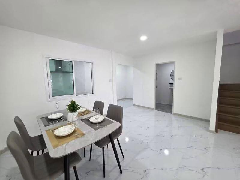 Baan Buathong 4, Nonthaburi, Ban Kluay-Sai Noi Road, Phimonrat, Bang Bua Thong, Nonthaburi, 3 Bedrooms, 100 sqm, Townhouse For Sale, by NR AGENT, 500616597 - DDproperty.com