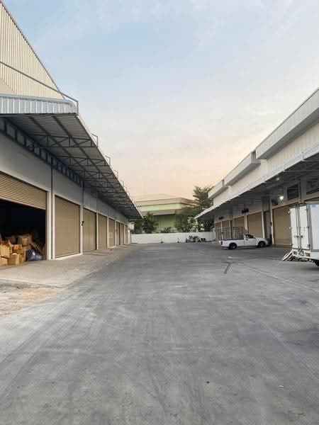 #ให้เช่าโกดัง พร้อม ออฟฟิศ 660 ตรม. ใกล้ เดอะมอลล์บางแค | สำเพ็ง 2 เอกชัย บางบอน1 ติด ถนนกาญจนาภิเษก, กรุงเทพ, บางบอน, กรุงเทพ, 660 ตร.ม., โกดัง-โรงงาน ให้เช่า, โดย ธนกฤต, 500616606 - DDproperty.com