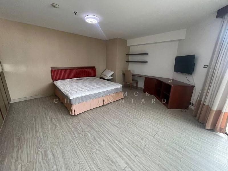 Baan Suanpetch, Bangkok, 18 Soi Sukhumvit 39, Khlong Tan Nua, Watthana, Bangkok, 2 Bedrooms, 130 sqm, Condo For Rent, by Pichamon Chawbantard, 500616648 - DDproperty.com