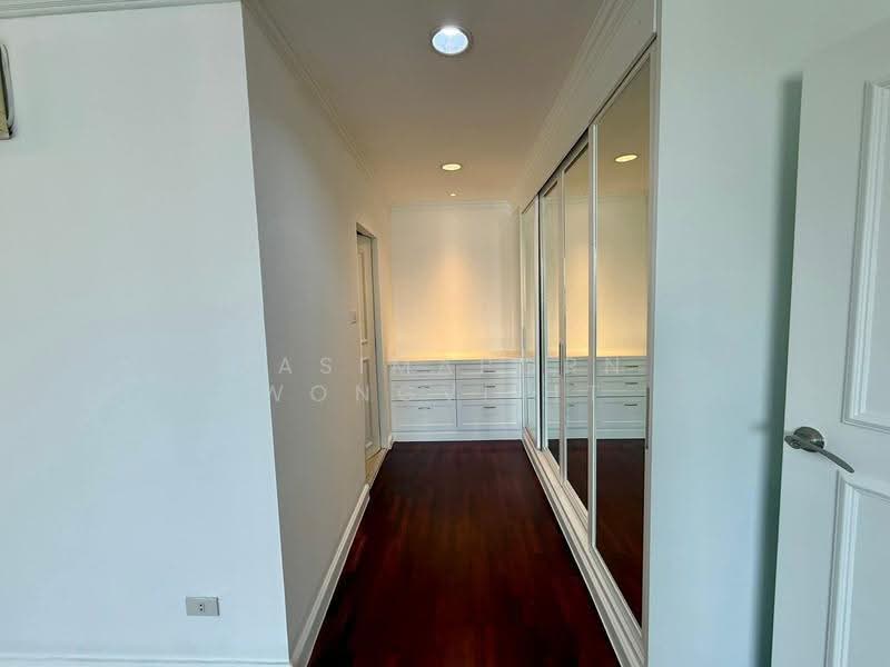 D.S. Tower 1 Sukhumvit 33, Bangkok, Soi Phrom Chit, Khlong Tan Nua, Watthana, Bangkok, 3 Bedrooms, 239 sqm, Condo For Rent, by Sasimaporn Wongvijit, 500616666 - DDproperty.com