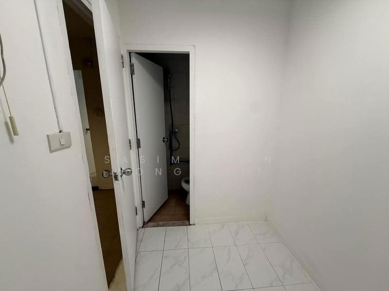 D.S. Tower 1 Sukhumvit 33, Bangkok, Soi Phrom Chit, Khlong Tan Nua, Watthana, Bangkok, 3 Bedrooms, 239 sqm, Condo For Rent, by Sasimaporn Wongvijit, 500616666 - DDproperty.com
