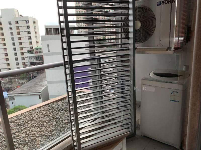 The Lofts Ekkamai, Bangkok, 1415 Sukhumvit Road, Phra Kanong Nua, Watthana, Bangkok, 2 Bedrooms, 60 sqm, Condo For Rent, by Pichamon Chawbantard, 500616695 - DDproperty.com