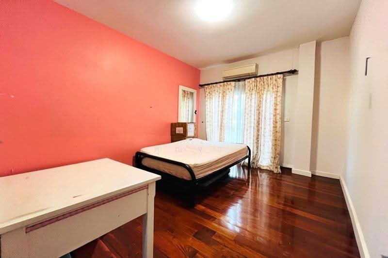 Chokchai Panchasap Ramkhamhaeng 184, Bangkok, Min Buri, Bangkok, 4 Bedrooms, 200 sqm, Townhouse For Sale, by คุณจ๋า, 500616723 - DDproperty.com