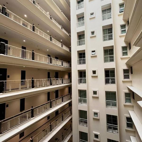 Citi Smart Sukhumvit 18, Bangkok, 366 Soi Sukhumvit 18, Sukhumvit Road, Khlong Toei, Bangkok, 2 Bedrooms, 73 sqm, Condo For Rent, by Vinit Arora, 500616754 - DDproperty.com