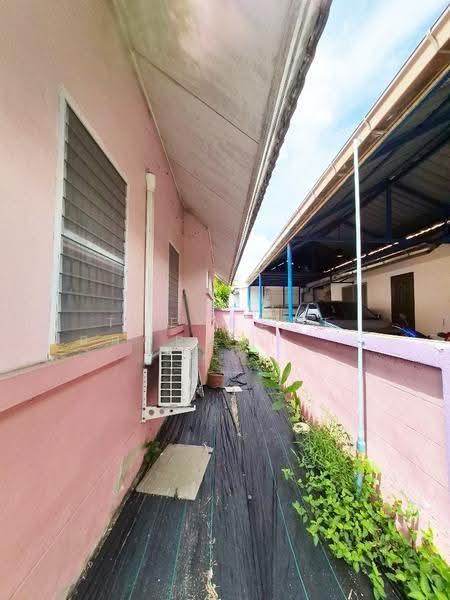 แฟมิลี่แลนด์ ชลบุรี (Family Land), Chon Buri (Pattaya), Na Pa, Muang Chon Buri, Chon Buri (Pattaya), 3 Bedrooms, 150 sqm, Single Detached House For Sale, by The Best Property แหน่ง, 500616955 - DDproperty.com