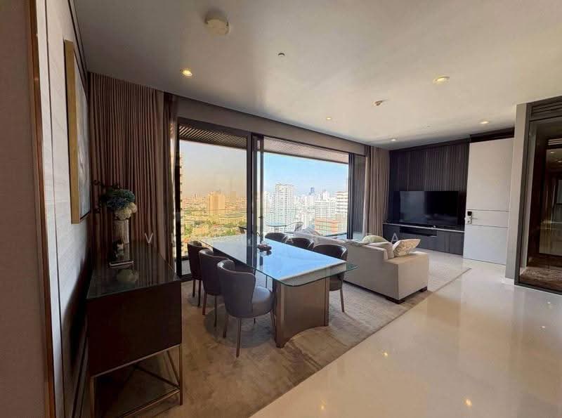 Vittorio 39, Bangkok, 8 Sukhumvit, Khlong Tan Nua, Watthana, Bangkok, 2 Bedrooms, 127 sqm, Condo For Sale, by Vinit Arora, 500616999 - DDproperty.com