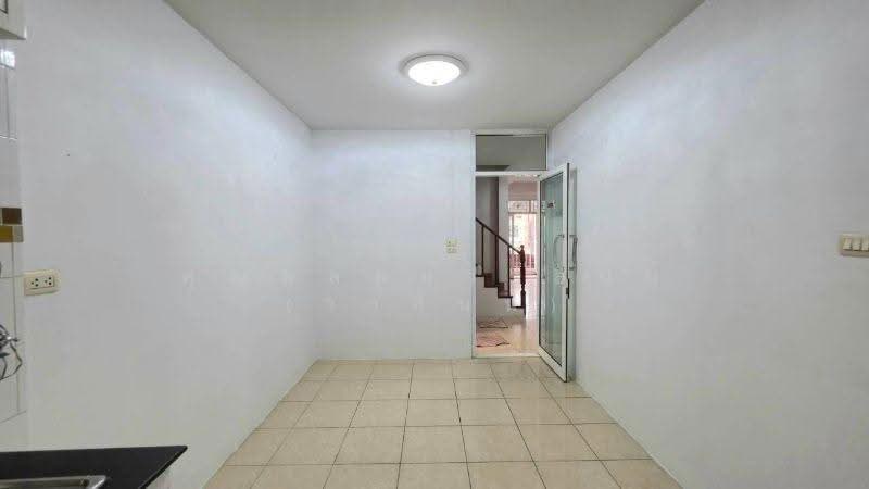 Sathorn Grand Ville, Bangkok, Kanlapaphruek Road, Bang Khae, Bangkok, 4 Bedrooms, 95 sqm, Townhouse For Sale, by คุณพลอยวาลินน์ (วาลินน์), 500617185 - DDproperty.com