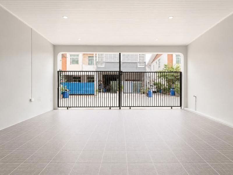 Thaisombul 3, Pathum Thani, Yothathikan Khu Khot - Klong Luang Road, Khlong Sam, Khlong Luang, Pathum Thani, 3 Bedrooms, 114 sqm, Townhouse For Sale, by พิมพ์นภัส ภูธนภัทร, 500617238 - DDproperty.com