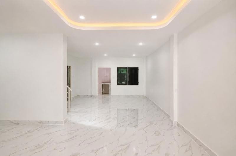 Thaisombul 3, Pathum Thani, Yothathikan Khu Khot - Klong Luang Road, Khlong Sam, Khlong Luang, Pathum Thani, 3 Bedrooms, 114 sqm, Townhouse For Sale, by พิมพ์นภัส ภูธนภัทร, 500617238 - DDproperty.com