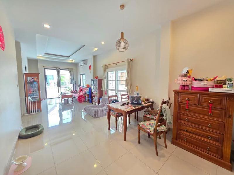The Proud Wanthip, Chon Buri (Pattaya), Nong Pla Lai, Bang Lamung (Pattaya), Chon Buri (Pattaya), 3 Bedrooms, 144 sqm, Single Detached House For Sale, by ชาลิสา ปัสสาคร, 500617248 - DDproperty.com