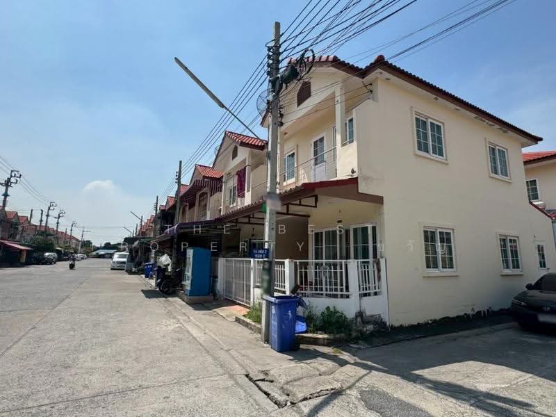 หมู่บ้านเฟื่องฟ้าวิลล่า 16 เทพารักษ์ สมุทรปราการ, Samut Prakan, Thepharak, Muang Samut Prakarn, Samut Prakan, 3 Bedrooms, 150 sqm, Townhouse For Sale, by The Best Property ขวัญ, 500617303 - DDproperty.com