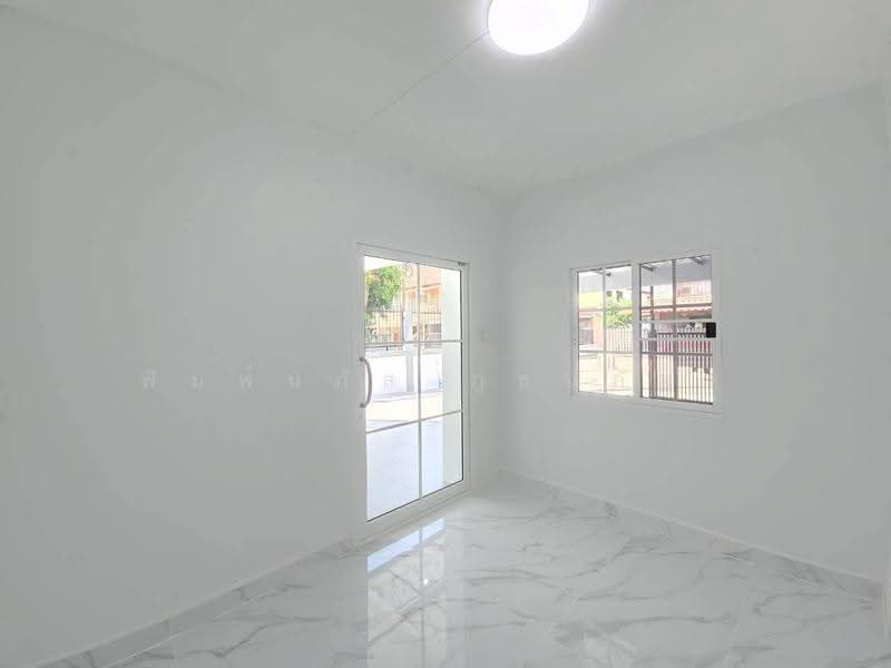 Baan Prueksa 11, Pathum Thani, Khlong Sam, Khlong Luang, Pathum Thani, 4 Bedrooms, 128 sqm, Townhouse For Sale, by พิมพ์นภัส ภูธนภัทร, 500617340 - DDproperty.com