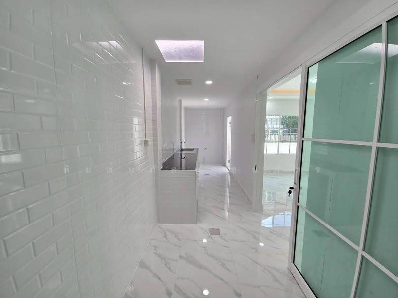 บ้านพฤกษา 11 : Baan Prueksa 11, ปทุมธานี, คลองสาม, คลองหลวง, ปทุมธานี, 128 ตร.ม., ทาวน์เฮ้าส์ ขาย, โดย พิมพ์นภัส ภูธนภัทร, 500617340 - DDproperty.com