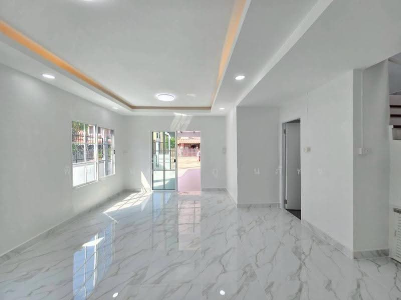 Baan Prueksa 11, Pathum Thani, Khlong Sam, Khlong Luang, Pathum Thani, 4 Bedrooms, 128 sqm, Townhouse For Sale, by พิมพ์นภัส ภูธนภัทร, 500617340 - DDproperty.com