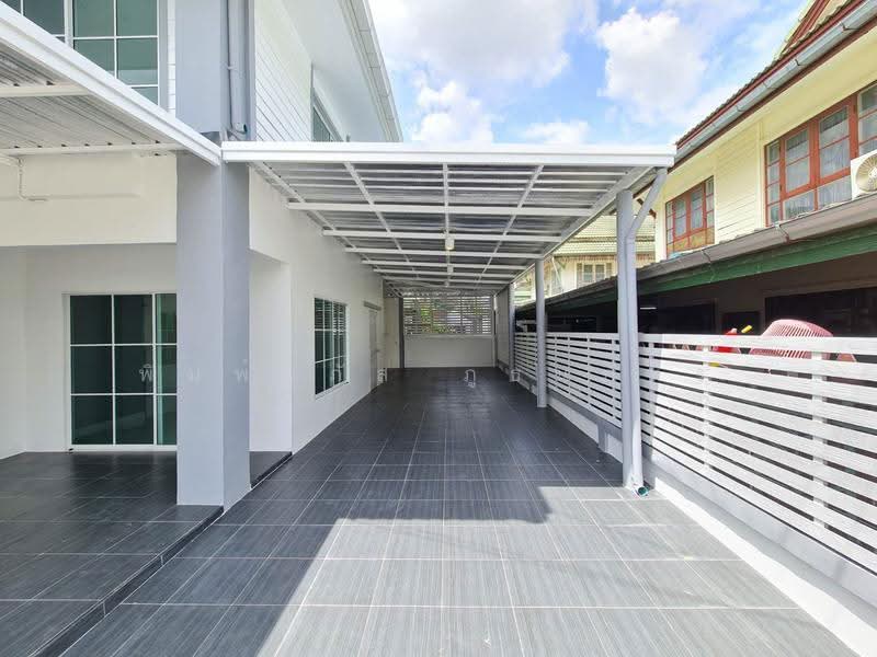 Baan Pruksa 12, Pathum Thani, Khlong Sam, Khlong Luang, Pathum Thani, 4 Bedrooms, 140 sqm, Townhouse For Sale, by พิมพ์นภัส ภูธนภัทร, 500617410 - DDproperty.com