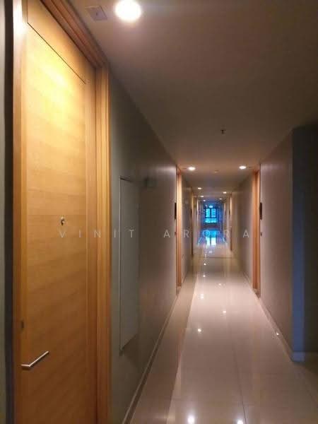 Fuse Sathorn-Taksin, Bangkok, Krung Thon Buri Road, Bang Lam Phu Lang, Khlong San, Bangkok, 1 Bedroom, 30 sqm, Condo For Sale, by Vinit Arora, 500617453 - DDproperty.com