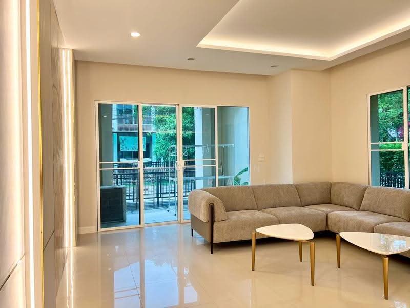 The Centro Onnut-Wongwaen : เดอะ เซนโทร อ่อนนุช-วงแหวน, กรุงเทพ, ถนน ลาดกระบัง, ลาดกระบัง, กรุงเทพ, 250 ตร.ม., บ้านเดี่ยว ให้เช่า, โดย Wanphen Khemprasit, 500617463 - DDproperty.com