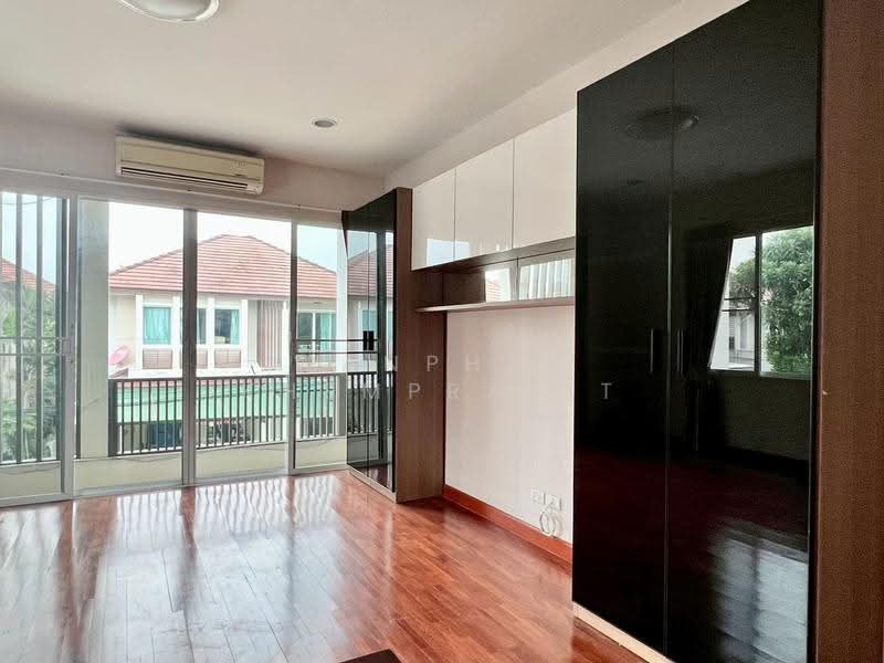 The Centro Onnut-Wongwaen, Bangkok, Lat Krabang Road, Lat Krabang, Bangkok, 3 Bedrooms, 250 sqm, Single Detached House For Rent, by Wanphen Khemprasit, 500617463 - DDproperty.com