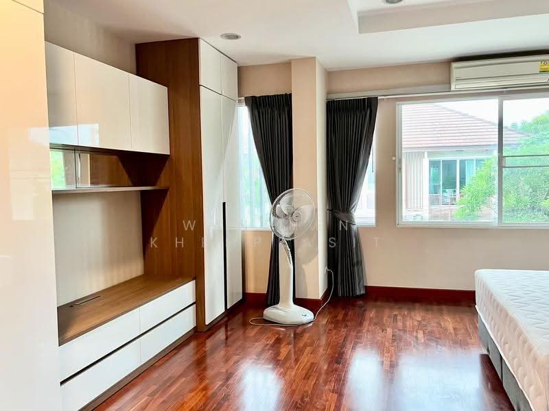 The Centro Onnut-Wongwaen, Bangkok, Lat Krabang Road, Lat Krabang, Bangkok, 3 Bedrooms, 250 sqm, Single Detached House For Rent, by Wanphen Khemprasit, 500617463 - DDproperty.com